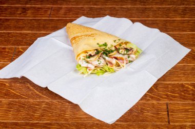 Tavuk jambon, gözleme ve mantar