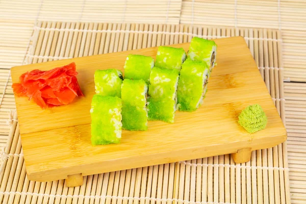 Deliciosos Rolos Mexilhões Com Caviar Verde Wasabi — Fotografia de Stock