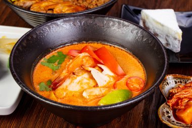 Tay Tom Yam karides çorbası