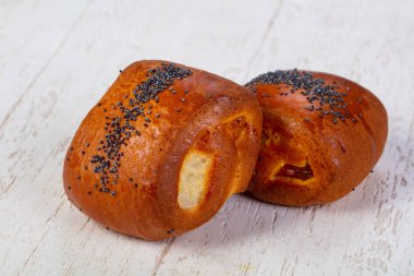 Tatlı tastu topuz reçel ile