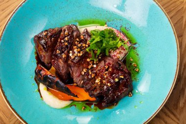 Soslu ızgara sığır eti biftek