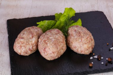 Çiğ Domuz pirzola - kıyılmış et