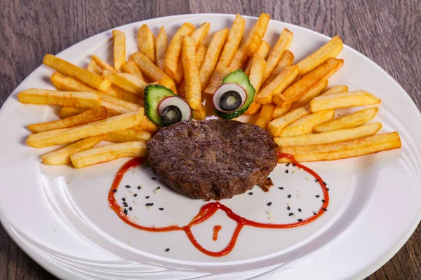 Çocuk menüsü - pirzola Fransız patates ile