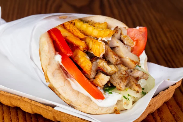 Gyros Pide tavuk ile