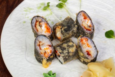 Japon yılan balığı sıcak tempura rulo