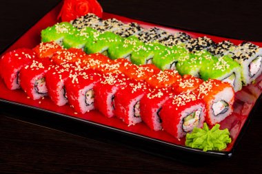 Japon geleneksel rulo ve suşi ayarla