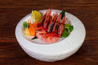 Japon mutfağı sashimi tatlı karides 