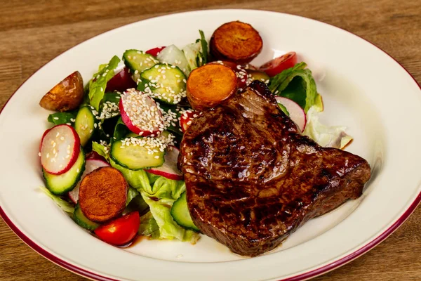 Ensalada Carne Res Con Rábano — Foto de Stock