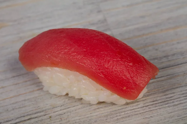 日本冷寿司配金枪鱼 — 图库照片