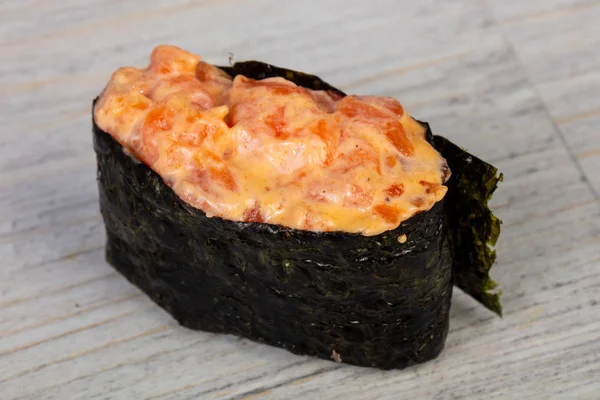 Japonské Tradiční Pikantní Gunkan Sushi — Stock fotografie