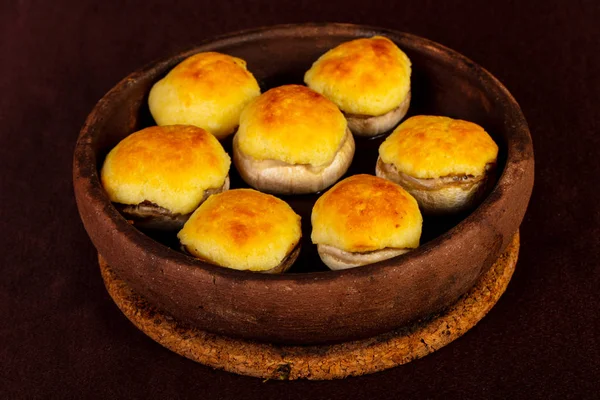 Baked champignons mushroom with cheese in the pan — Stock Image Baked Champignons Mushroom Cheese Pan Stock Photo