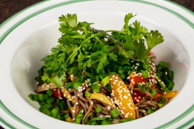 Lezzetli makarna erişte makarna