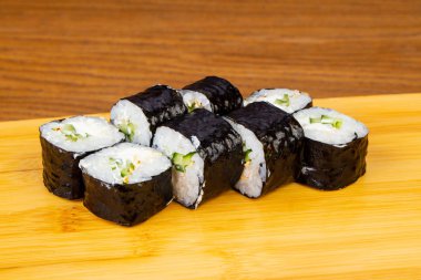 Lezzetli dondurma sushi roll seti