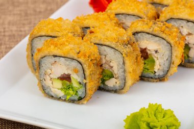 Japon tempura rulo ile balık
