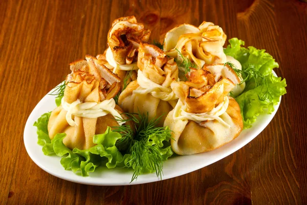 Et ile doldurulmuş krep