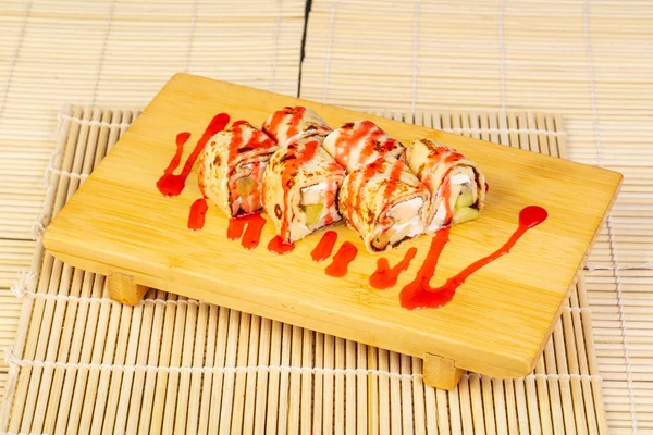 Reçel tatlı kremalı rulo