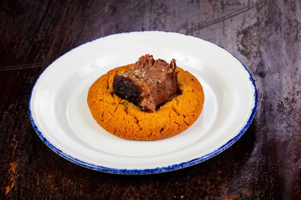 Pastrie sığır plaka ile