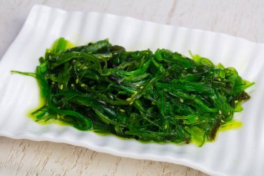 Marrinated yosun lezzetli tabak