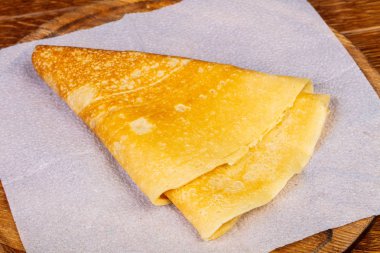 Sıcak lezzetli gözleme yemek için hazır