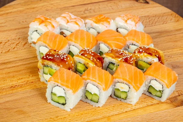 Set Rollos Japón Con Salmón Anguila Gambas — Foto de Stock