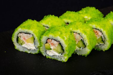 Karides ile Japon soğuk rulo