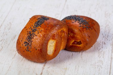 Tatlı tastu topuz reçel ile