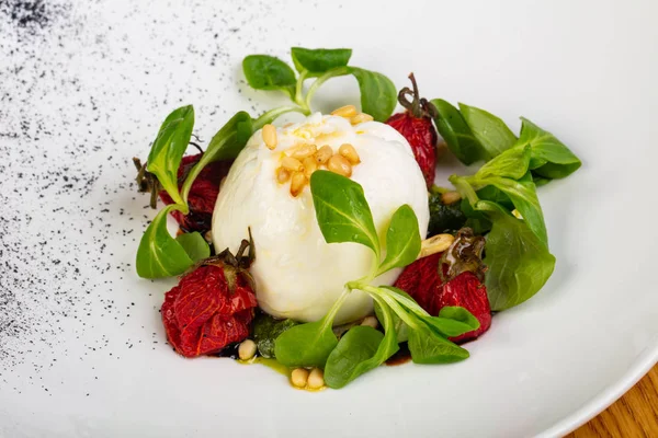 Ensalada Buratta Con Tomates Horno — Foto de Stock