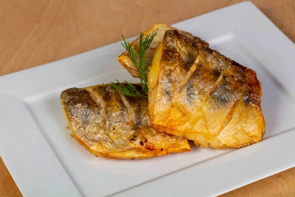 Roasted pike perch in the plate — Stock Image Roasted Pike Perch Plate Stock Photo