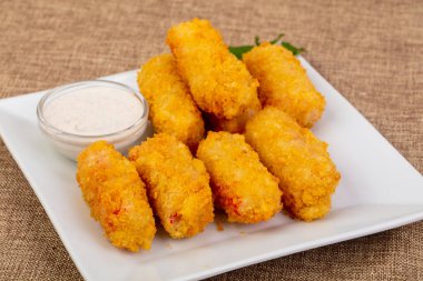 Yengeç eti sopa tempura sos ile