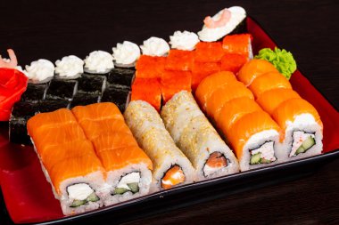 Japon geleneksel rulo ve suşi ayarla