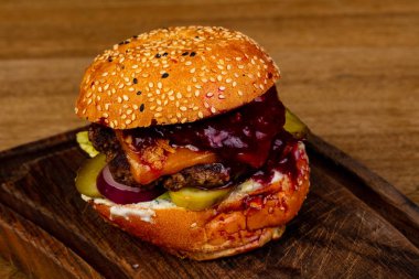 Lezzetli burger et ve peynir