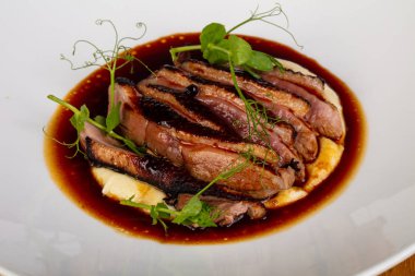 soslu ızgara duck meme