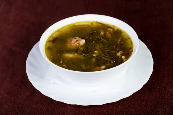 Sup Sorrel Dengan Daging Dan Rempah Rempah — Stok Foto