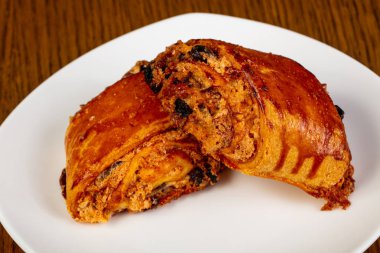 Topuz ile fındık ve karamel