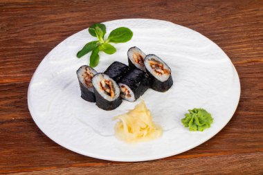 Yılan balığı ile maki rulo Unagi