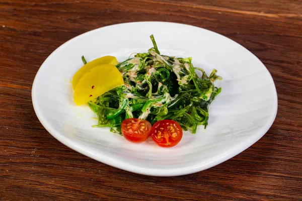 Salada Chukka Com Sementes Gergelim Molho — Fotografia de Stock