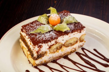 Chokolate servis ünlü Tiramisu pasta