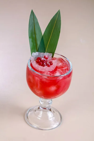 Sweet Koude Aardbei Cocktail — Stockfoto