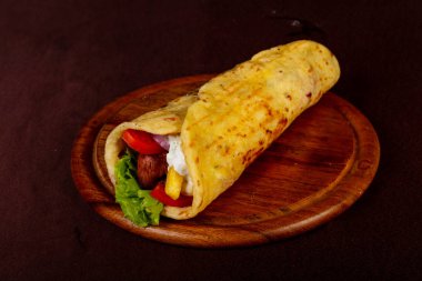 Souvlaki et ve sebze ile