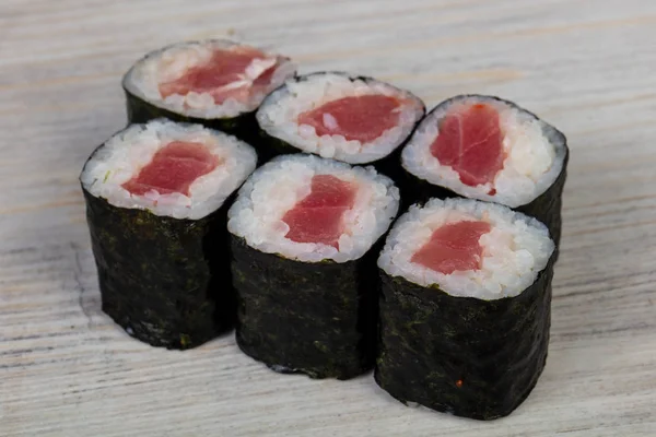 Japanska Traditionella Roll Med Tonfisk — Stockfoto