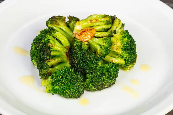 Välsmakande Broccoli Med Olivolja — Stockfoto