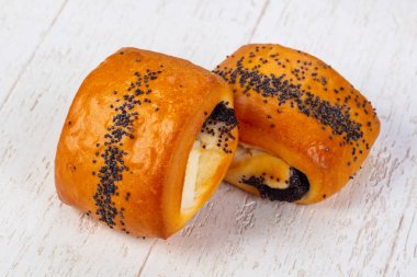 Tatlı tastu topuz reçel ile