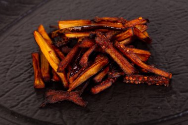 Közlenmiş Patlıcan yığın snak Tepesi