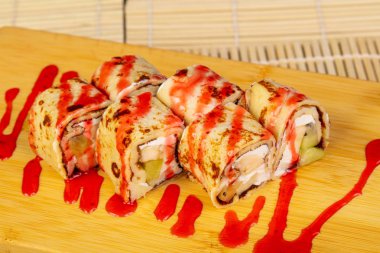 Reçel tatlı kremalı rulo