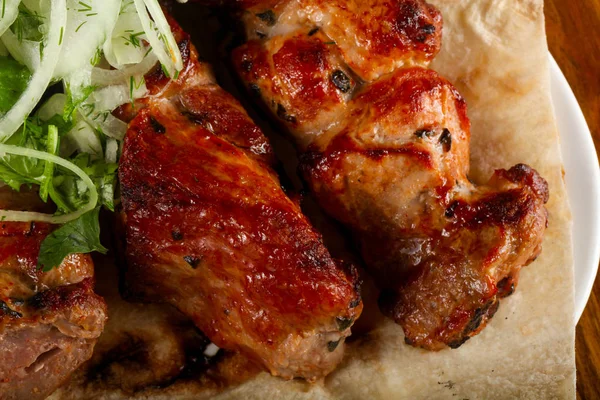 Lavaş ekmek kebap karışımı