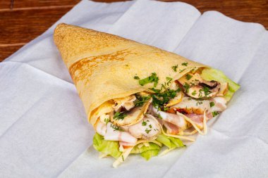 Tavuk jambon, gözleme ve mantar