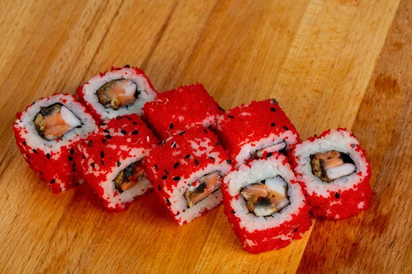 Rolo Com Salmão Queijo Enguia — Fotografia de Stock