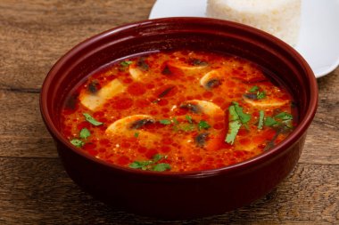 Tay Tom Yam karides çorbası