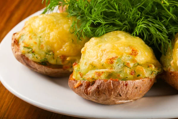 Peynirli ve otlu fırında patates