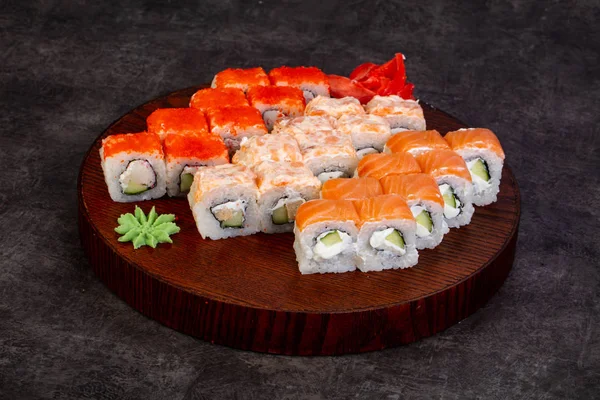 Set Sushi Japonés Con Varios Ingredientes — Foto de Stock